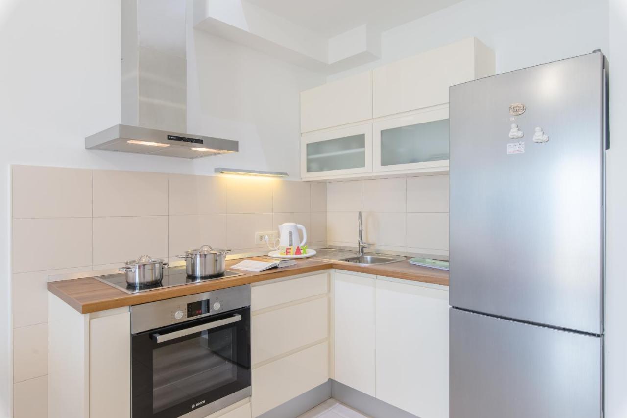 Apartments Kadenca Omiš Eksteriør bilde