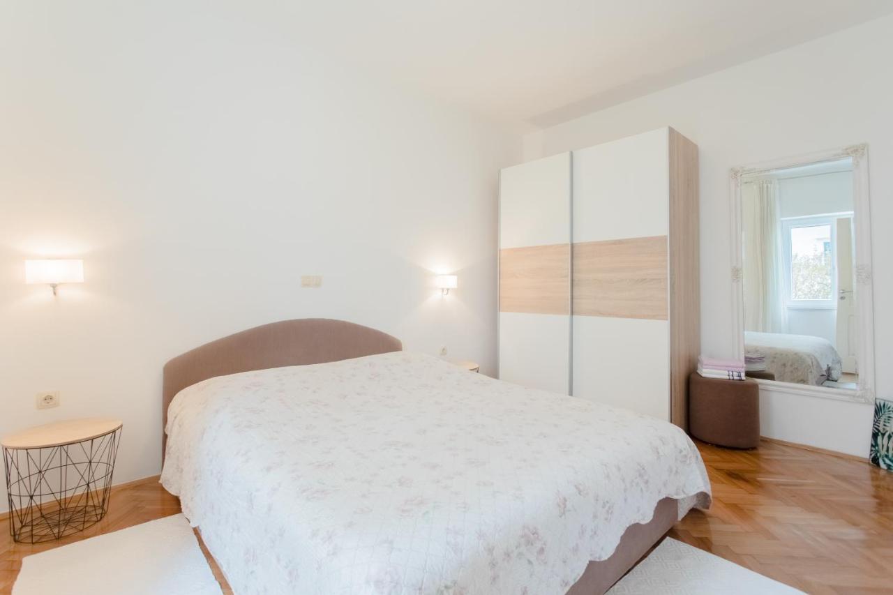 Apartments Kadenca Omiš Eksteriør bilde