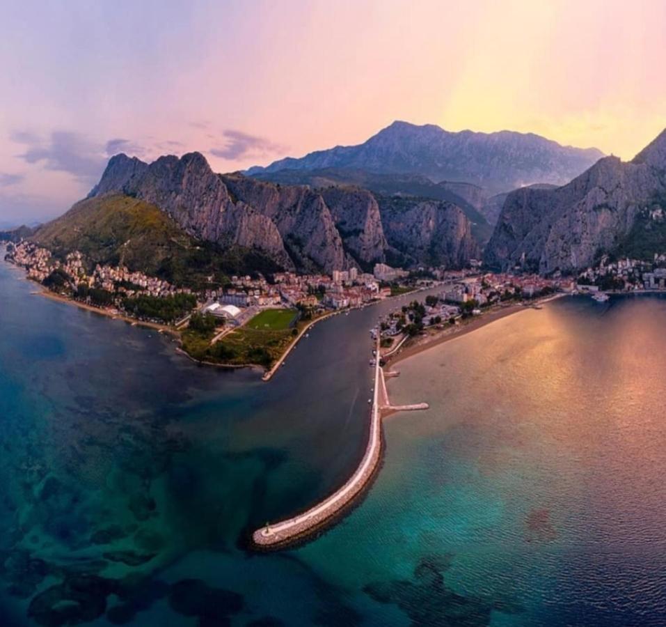Apartments Kadenca Omiš Eksteriør bilde