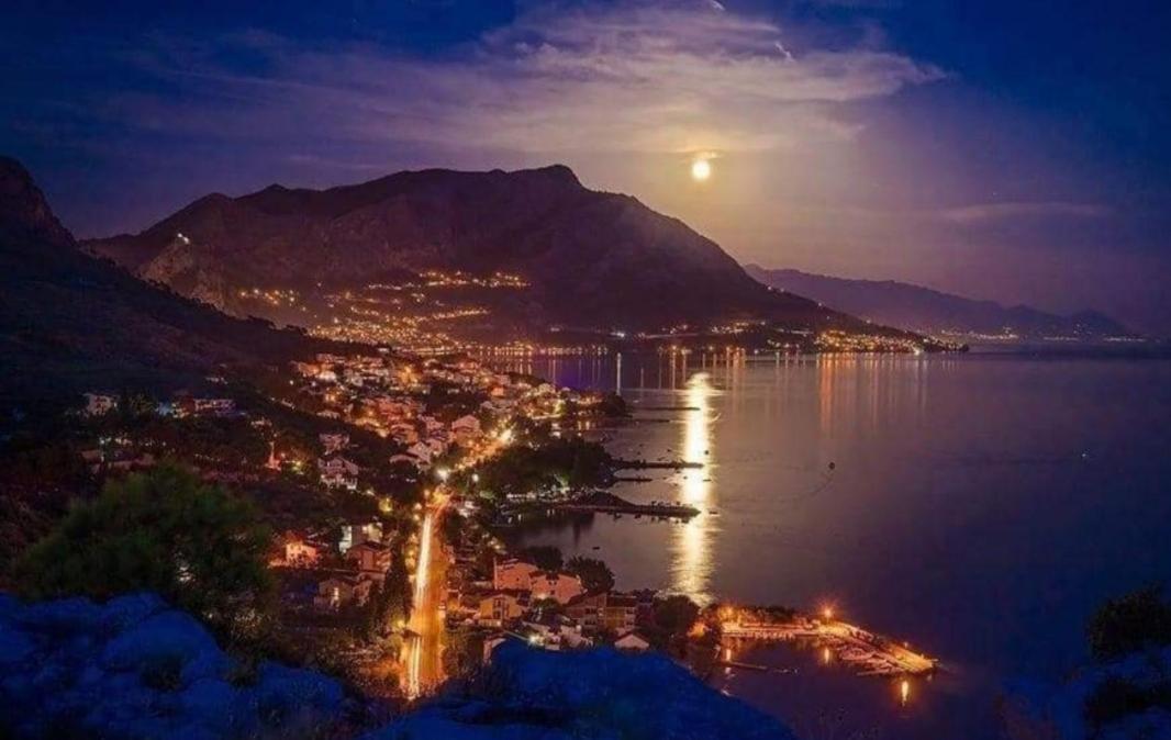 Apartments Kadenca Omiš Eksteriør bilde