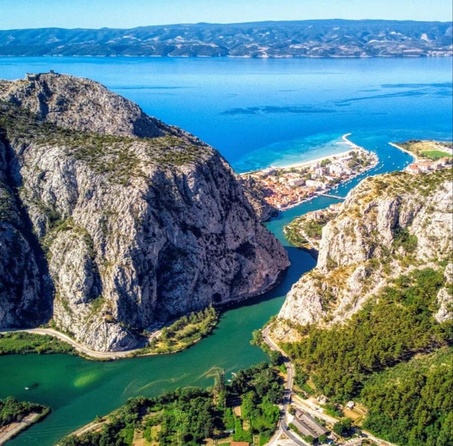 Apartments Kadenca Omiš Eksteriør bilde