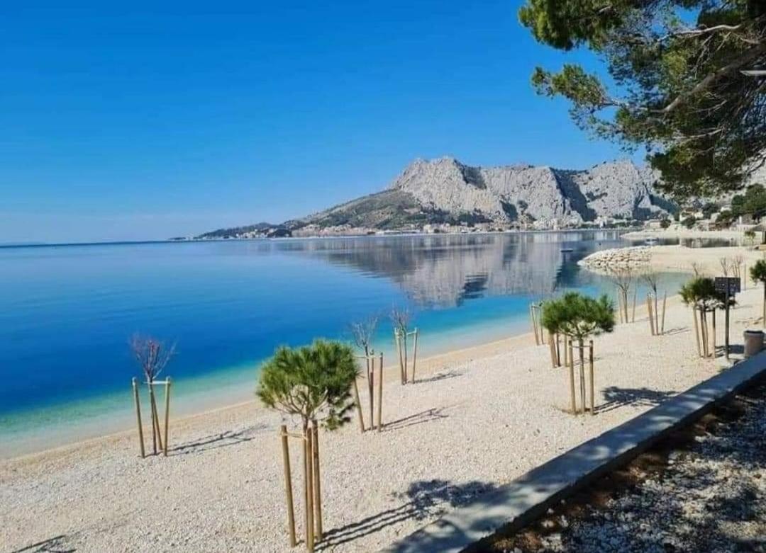 Apartments Kadenca Omiš Eksteriør bilde